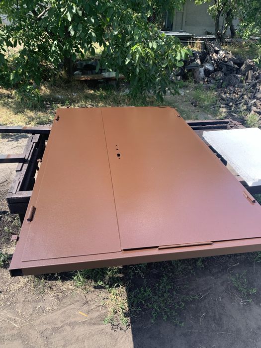 Металеві вхідні двері/виготовлення дверей