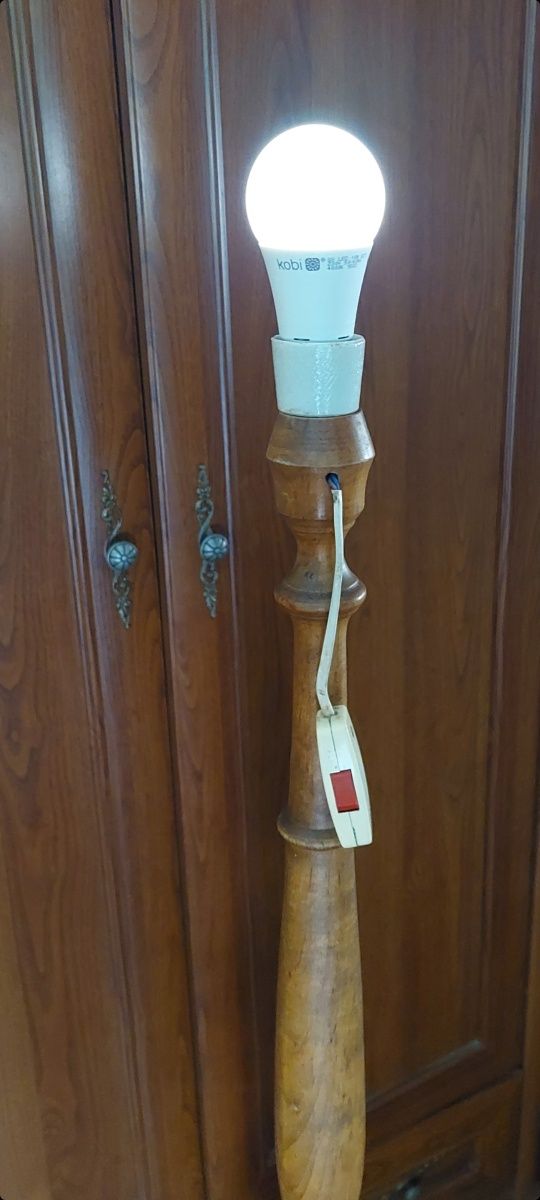 Stara lampa stojąca PRL