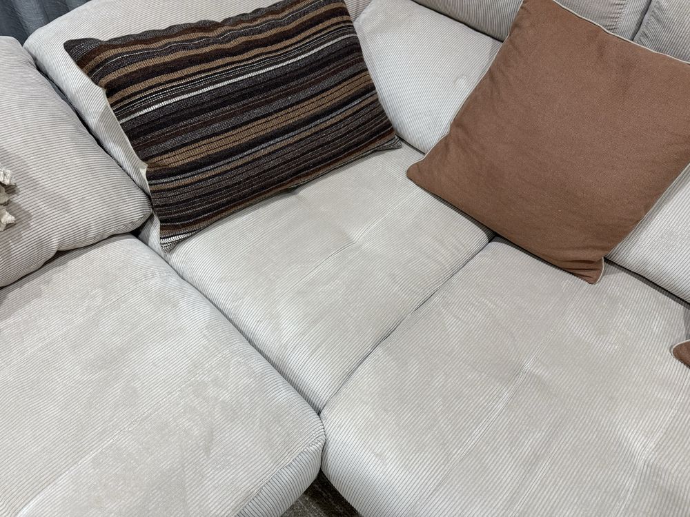 Sofa 3 lugares com chaiselongue amovivel