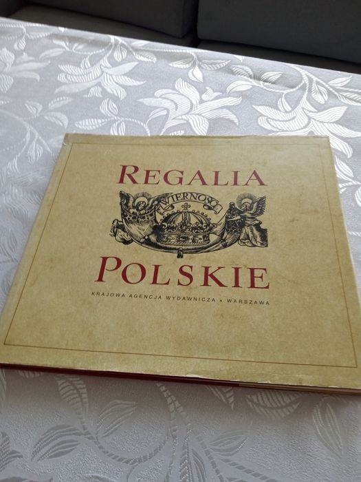 Książka - Regalia Polskie
