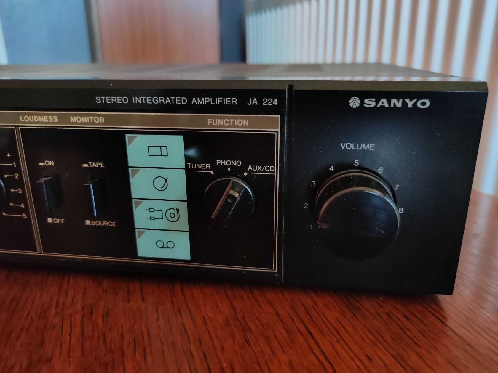 Sanyo JA220 JA224 wzmacniacz grundig super stan