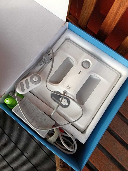 Robot Limpeza Janelas HUTT A1
