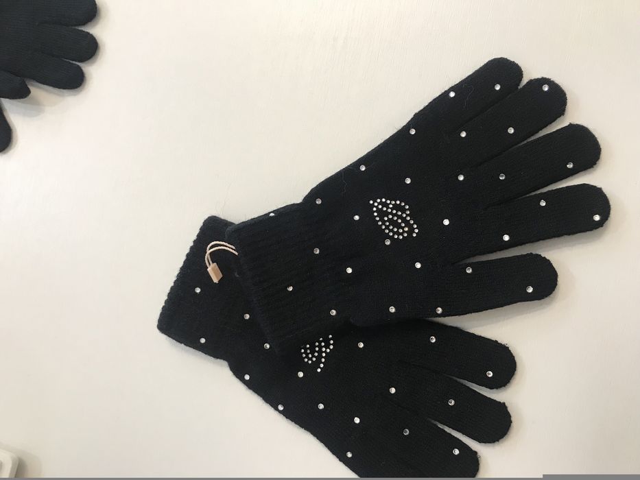 Перчатки варежки рукавички взрослые и детские    италия miss blumarine