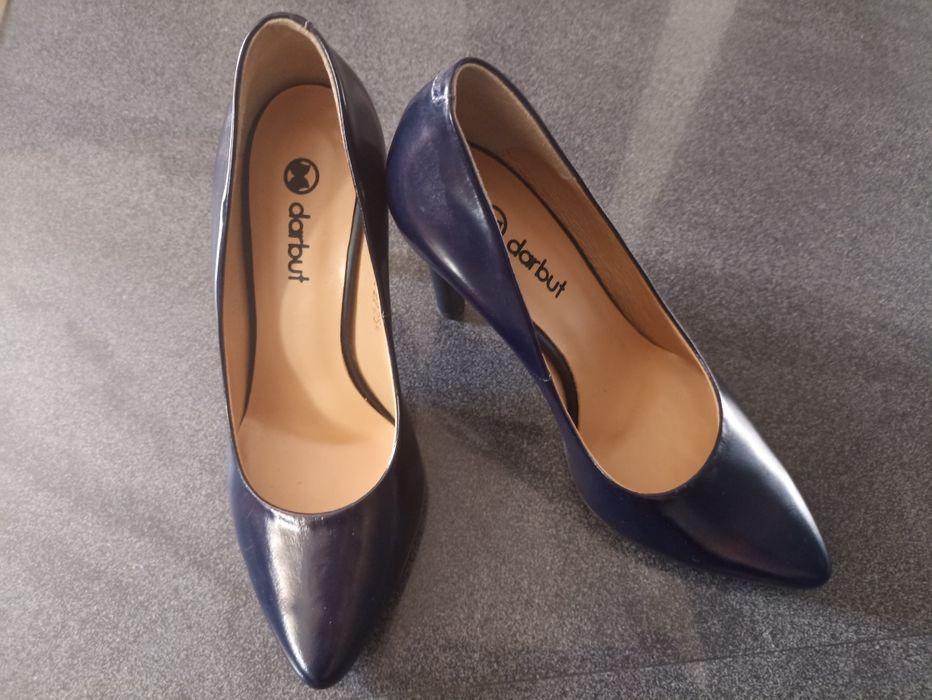 Szpilki czółenka skórzane Darbut rozmiar 38 nowe