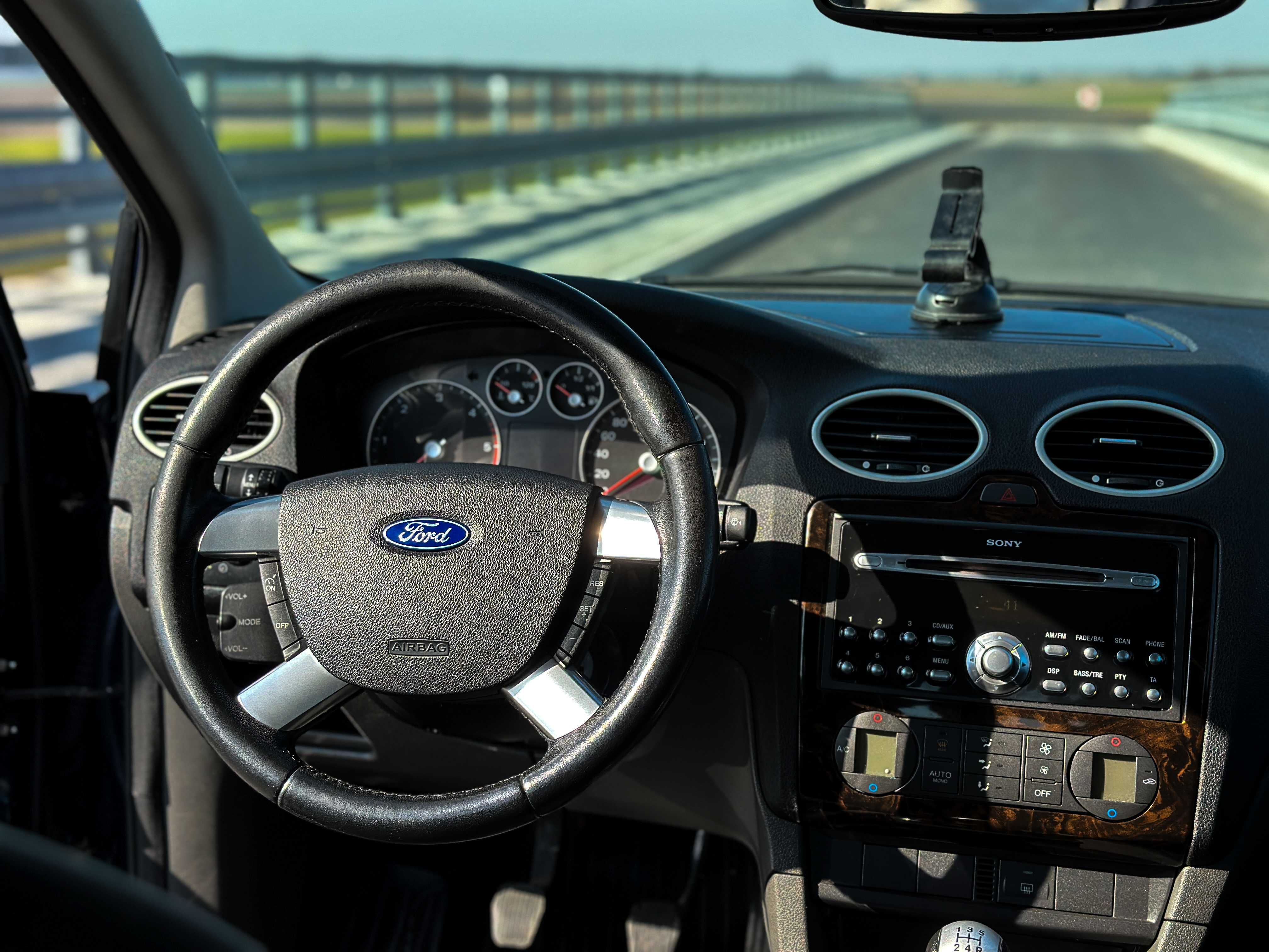 Ford Focus WYPOŻYCZALNIA, WYNAJEM samochodu osobowego i busów