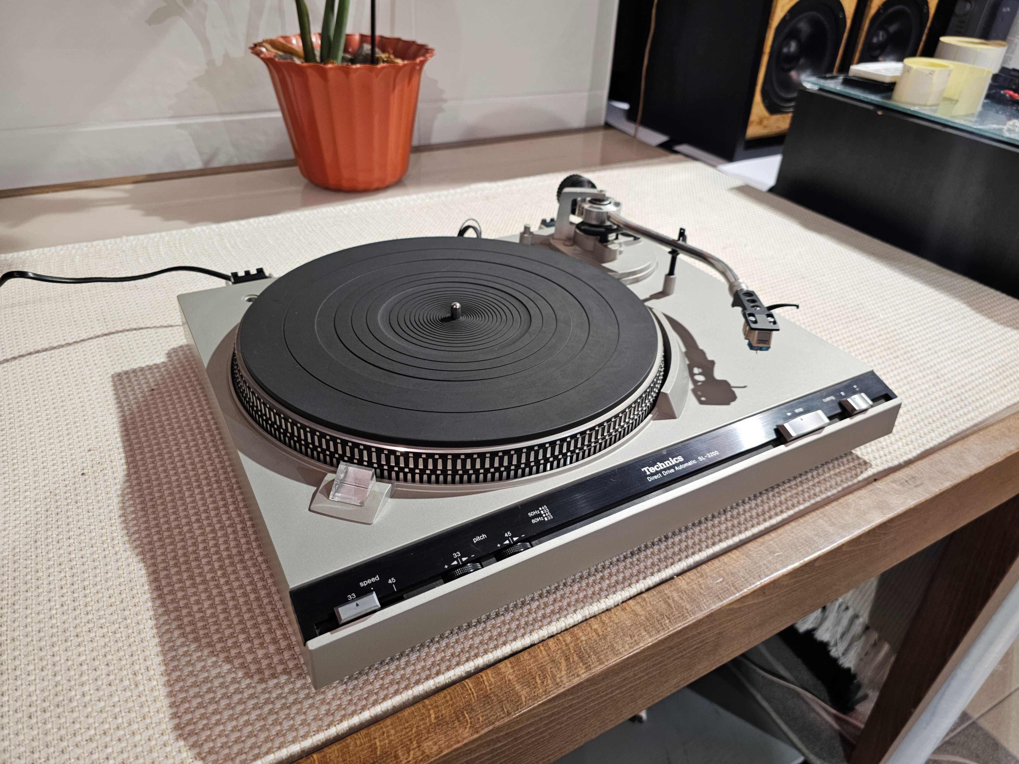 Програвач Technics SL-3200 (Direct Drive Automatic, Made in Japan)