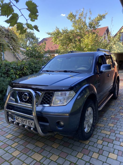 Nissan Pathfinder 2,5 дизель,вартує вашої уваги