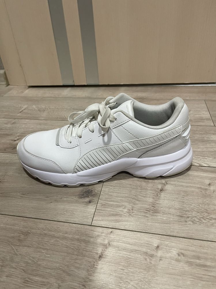 Кросівки шкіряні білі Puma FUTURE RUNNER 43р, кросовки кожаные  Пума