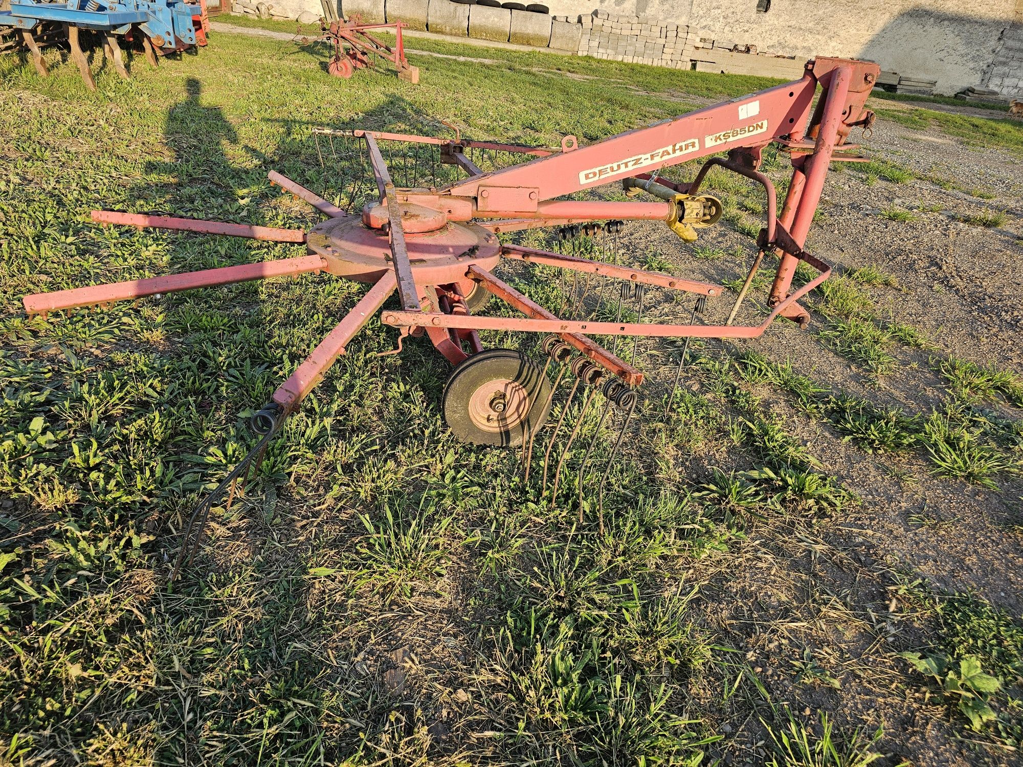 ZESTAW Zgrabiarka  Deutz-fahr KS85DN 3M i pająk 7gwiazdowy