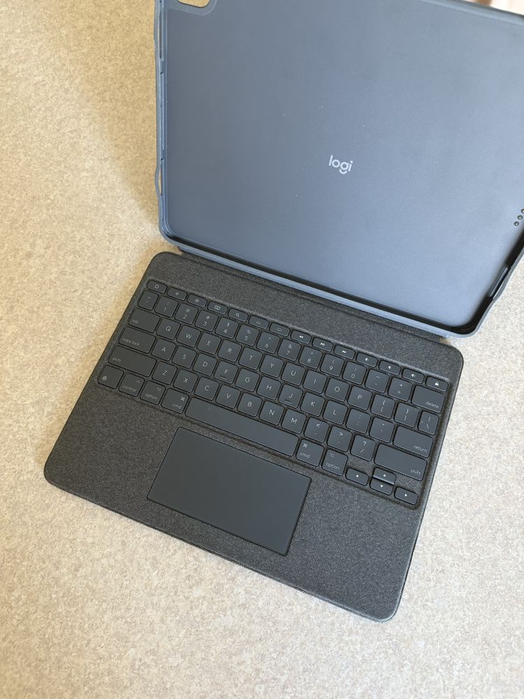 Logitech Combo Touch – Klawiatura z etui do iPad Pro 12.9”