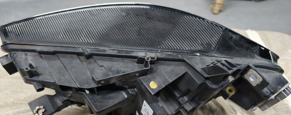 Faróis Volkswagen ID3