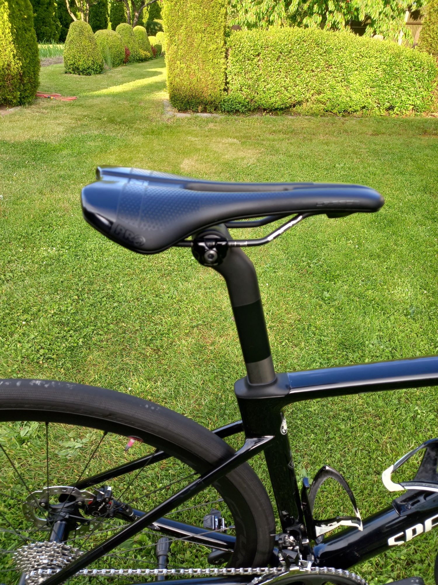 Specialized Roubaix 2021 Future Shock 2.0