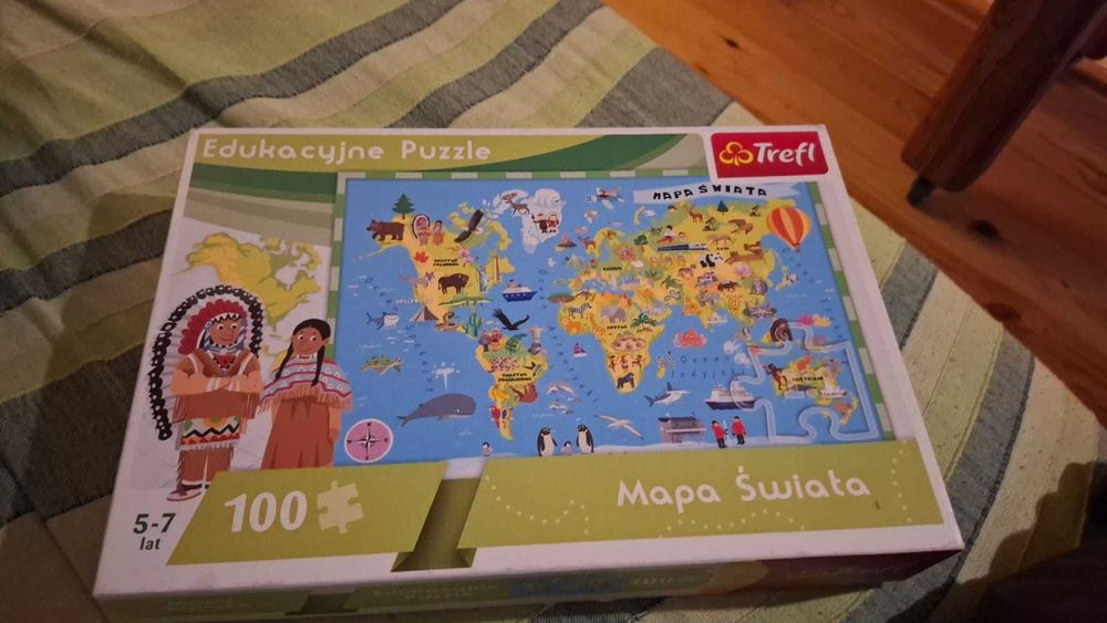 Mapa z puzzli o świecie dla dzieci