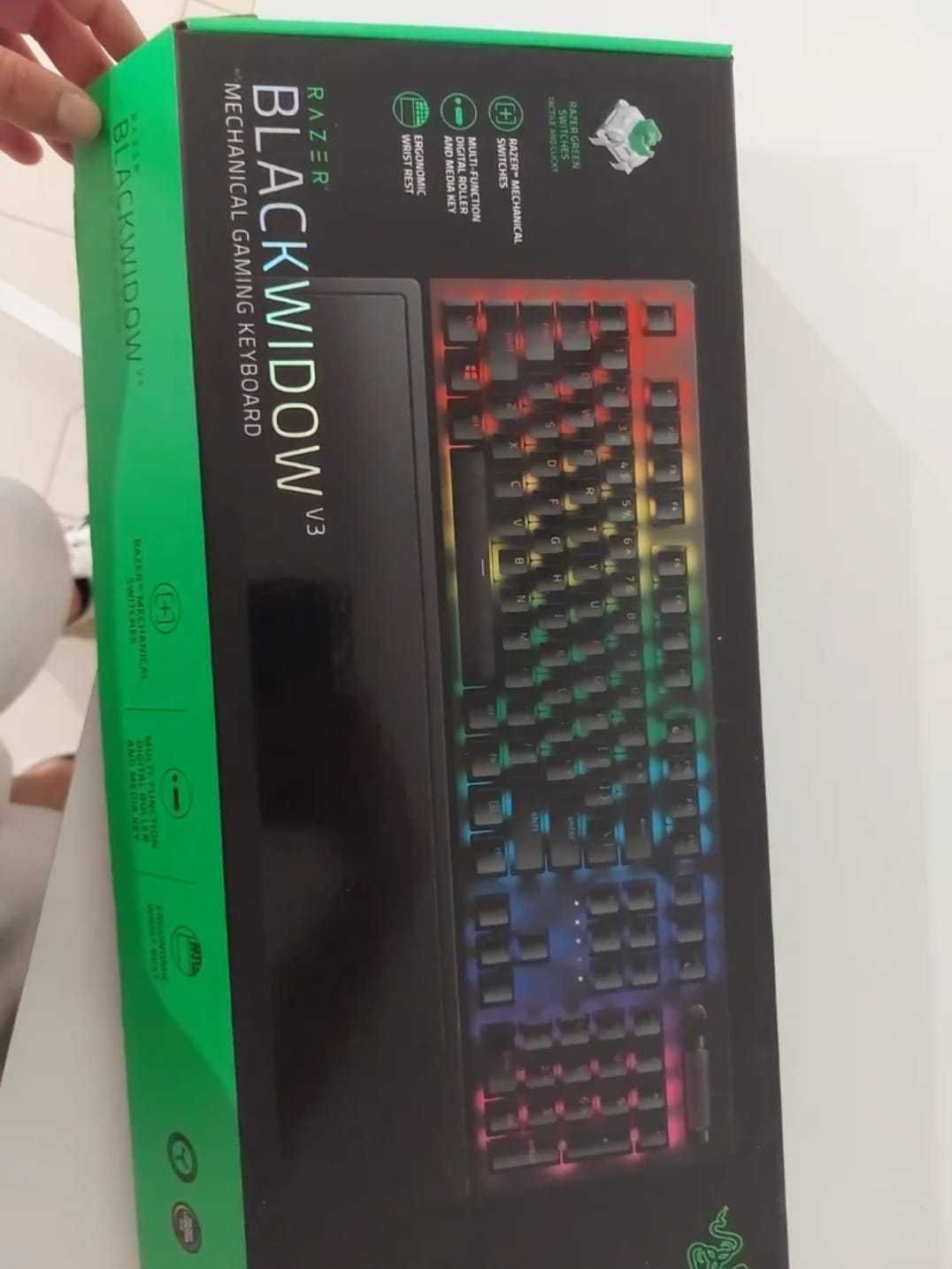 Teclado razer blackwidow v3 com garantia - NOVO