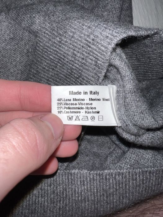 Свитер от Hunt GallerY