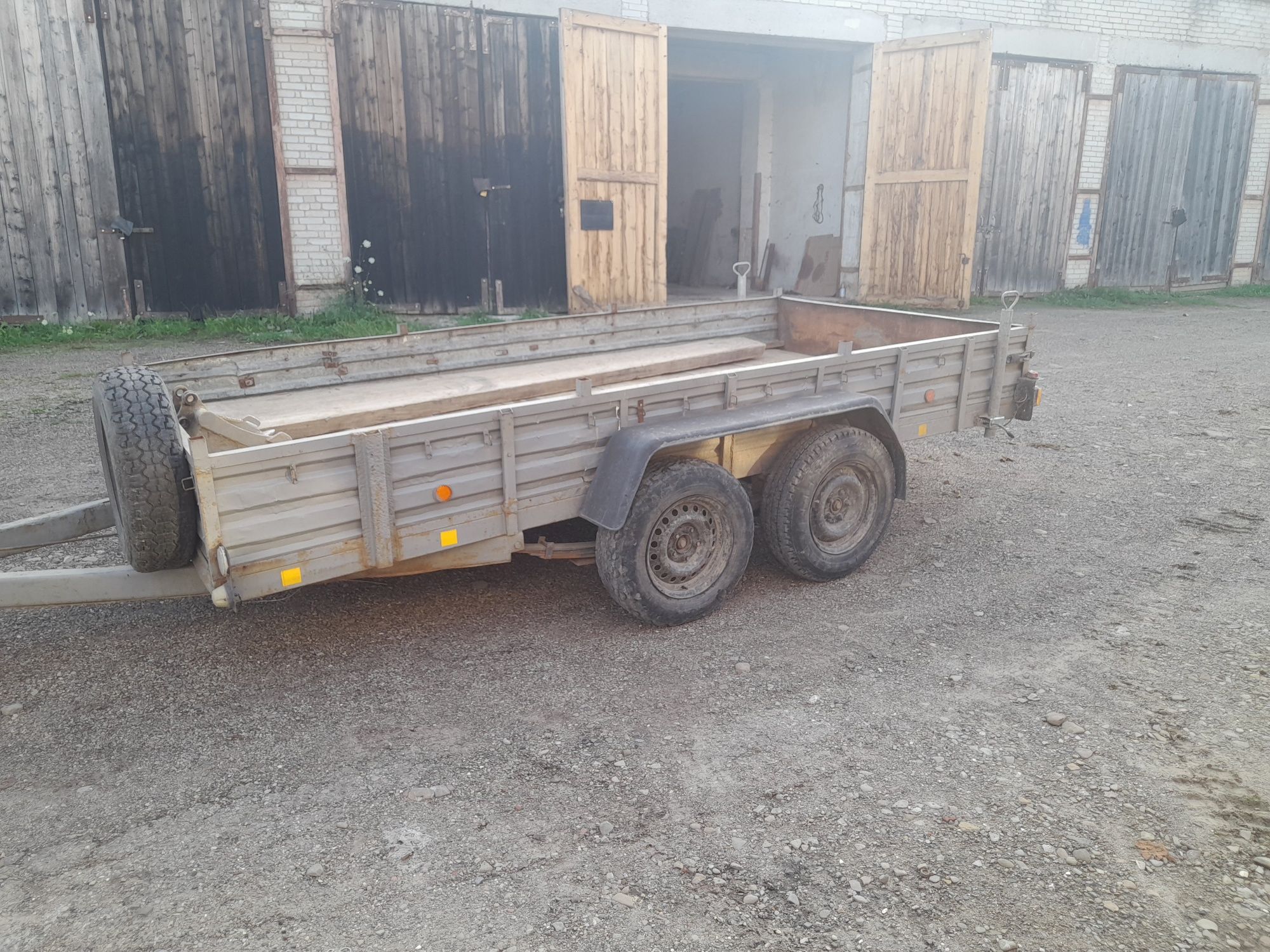 Двохгосгий прицеп.
