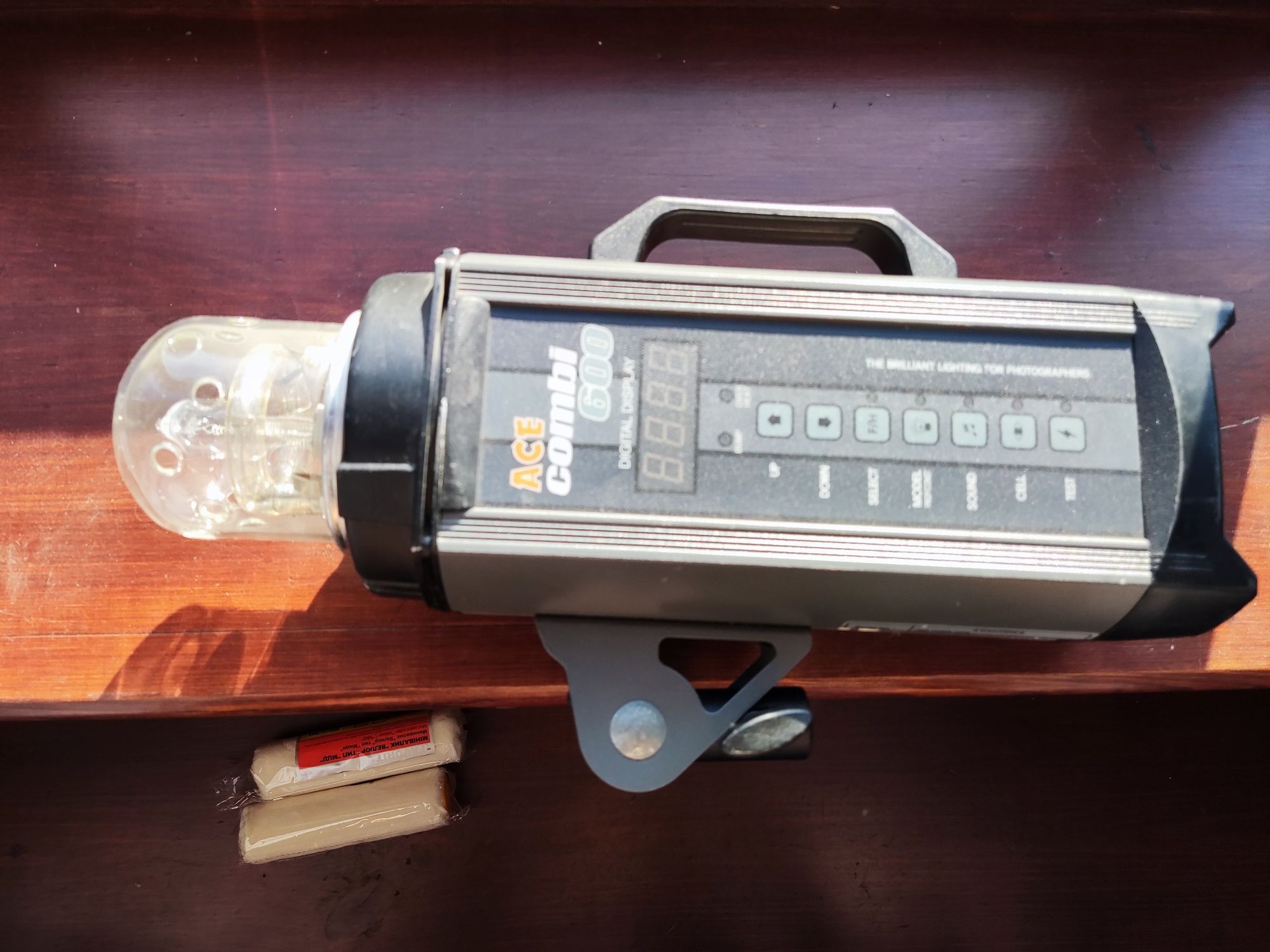 Hyundae Photonics Ace Combi 600