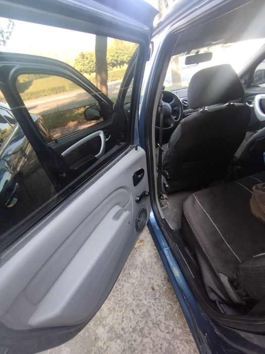 Продам дачія логан 1.6 мпі