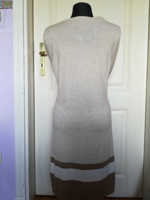 Sukienka dzianina w kolorze ecru i czekolady UP2FASHION rozm. L