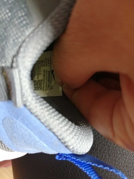 Tenis Cinza n. 26 Nike