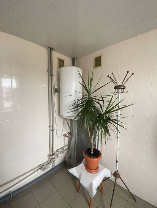 Продаж гарної кімнати з зручним місцерозташуванням.