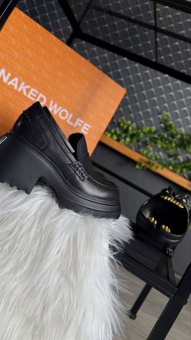Лофери Naked Wolfe