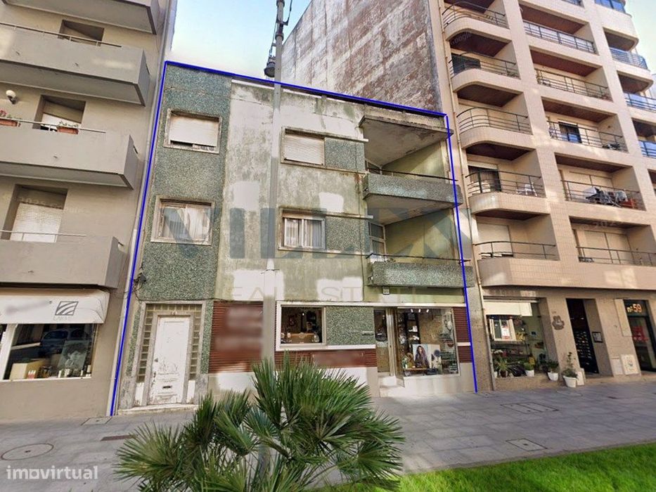 Prédio para reconstruir no centro da Póvoa de Varzim