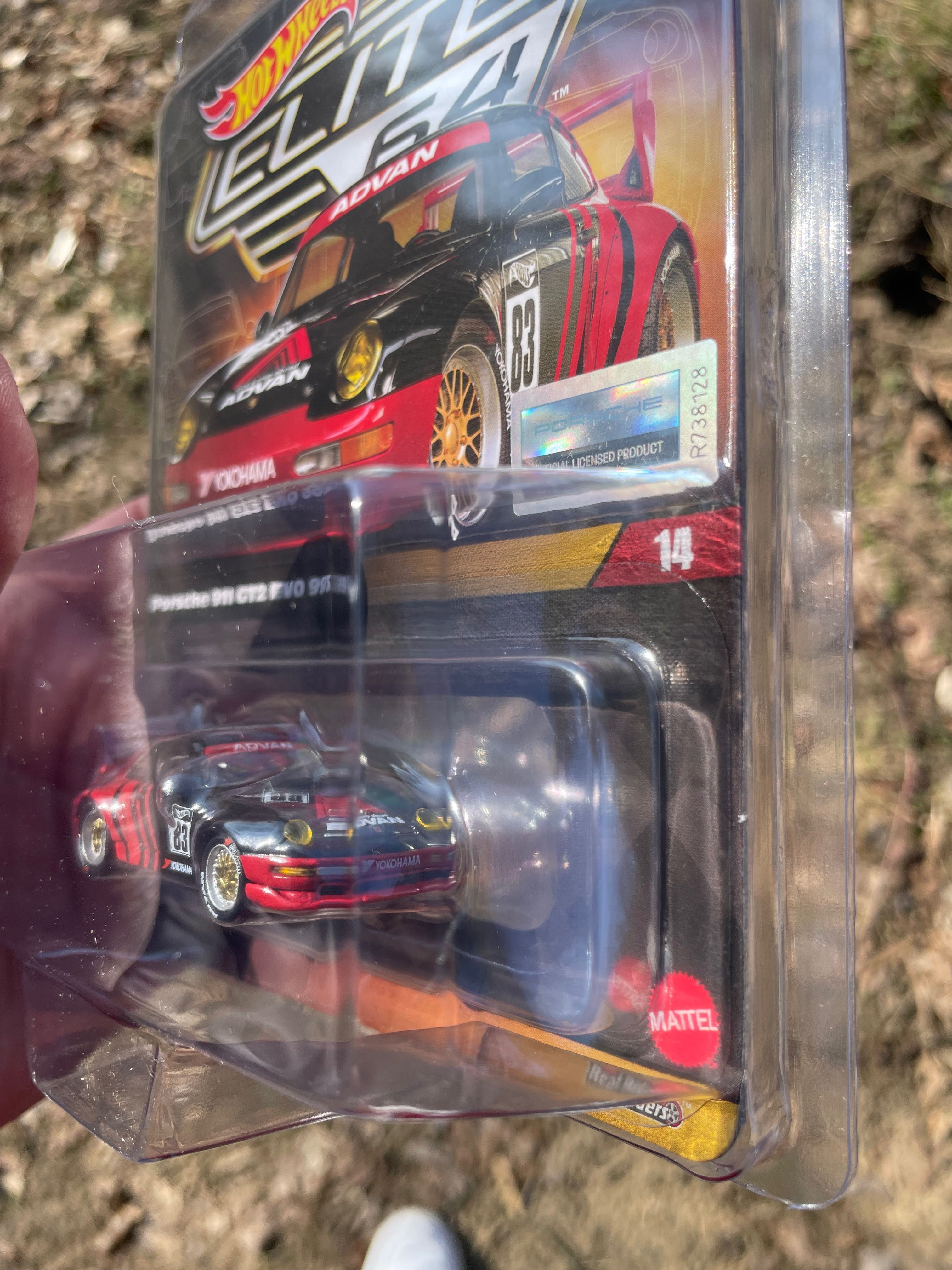 Hot Wheels Porsche 911 GT2 evo 993