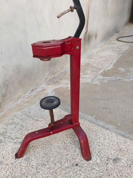 Arrolhador Mini-Industrial Quadrado Vermelho