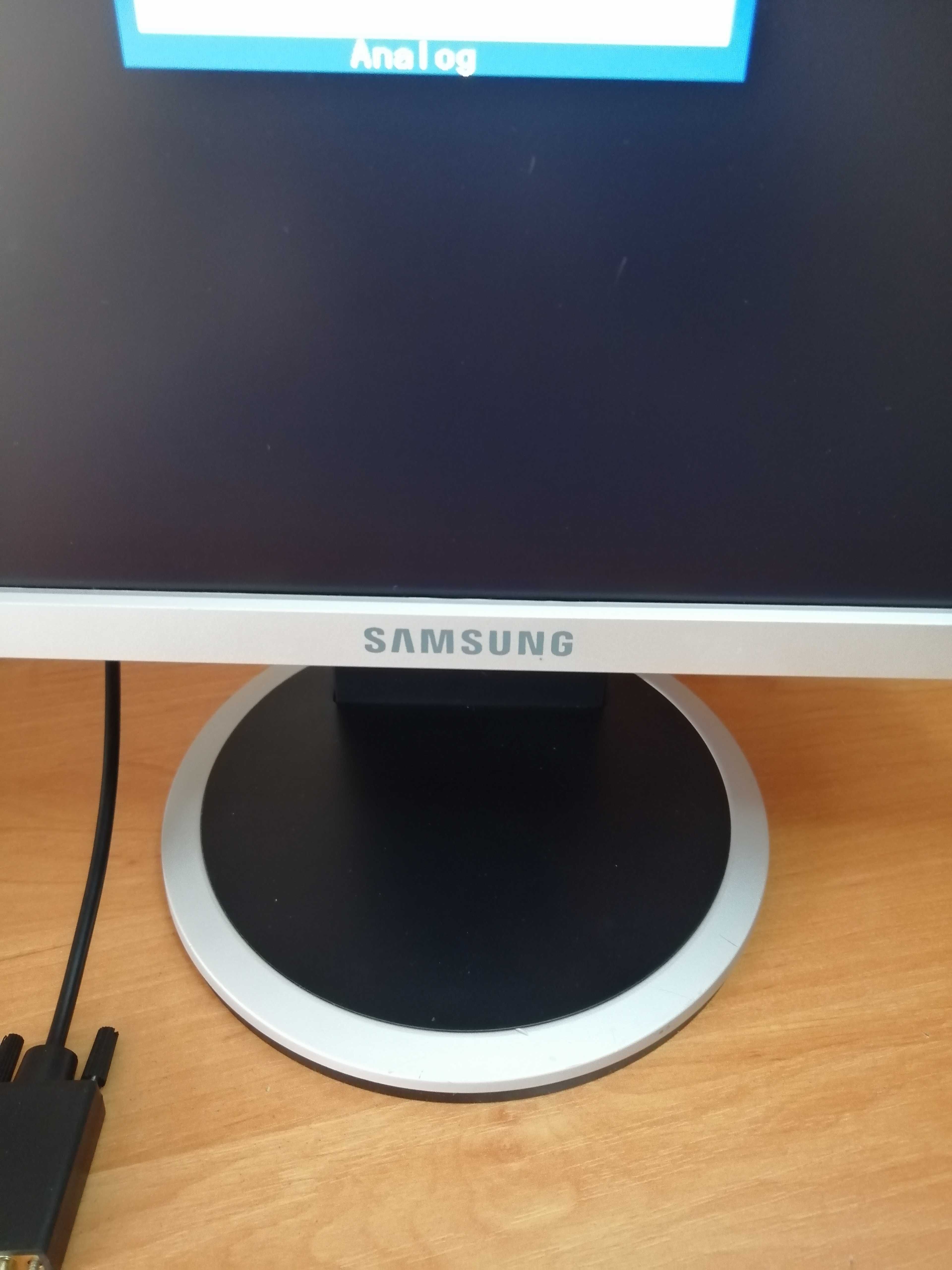 Монітор Samsung SyncMaster 940BW і Кабель VGA на HDMI
