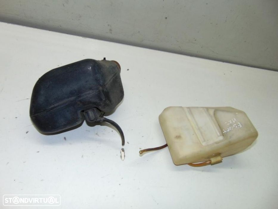 Citroen AX depósito água