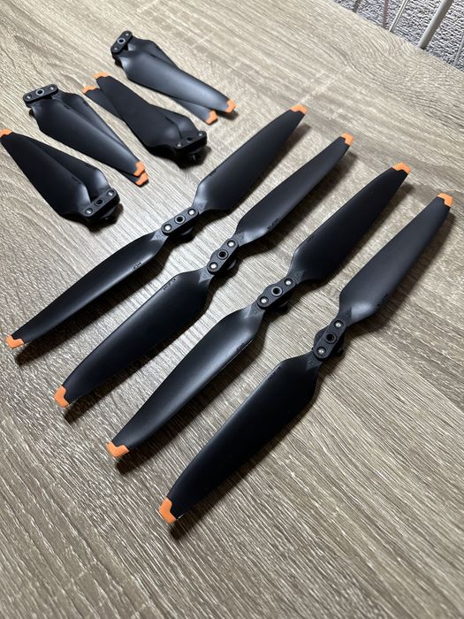 DJI Mavic 3. Пропелеры/лопасті з резин.кінчиками. Ціна за комплект 4шт