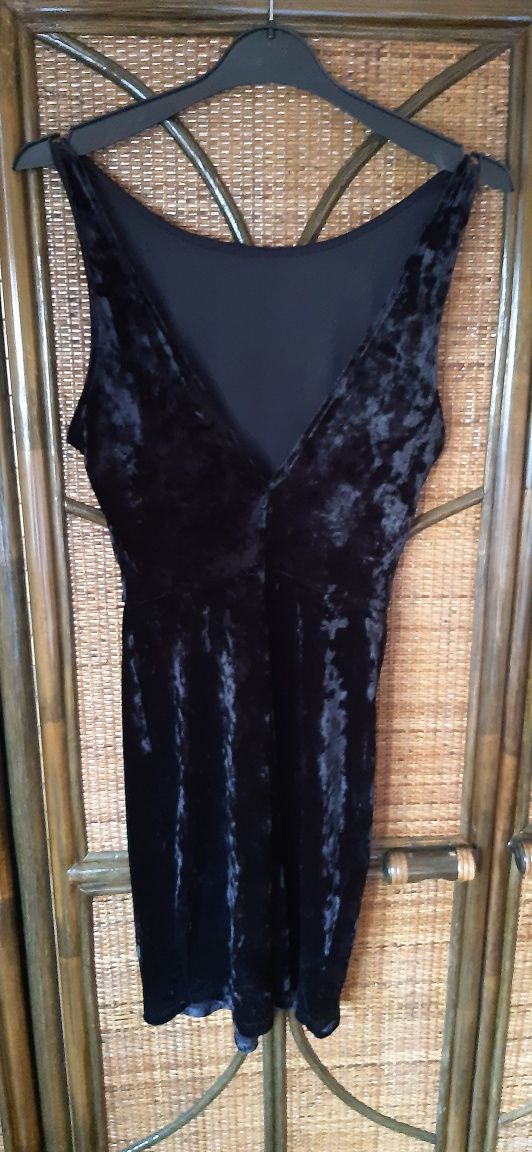 Czarna sukienka aksamit H&M 34 XS