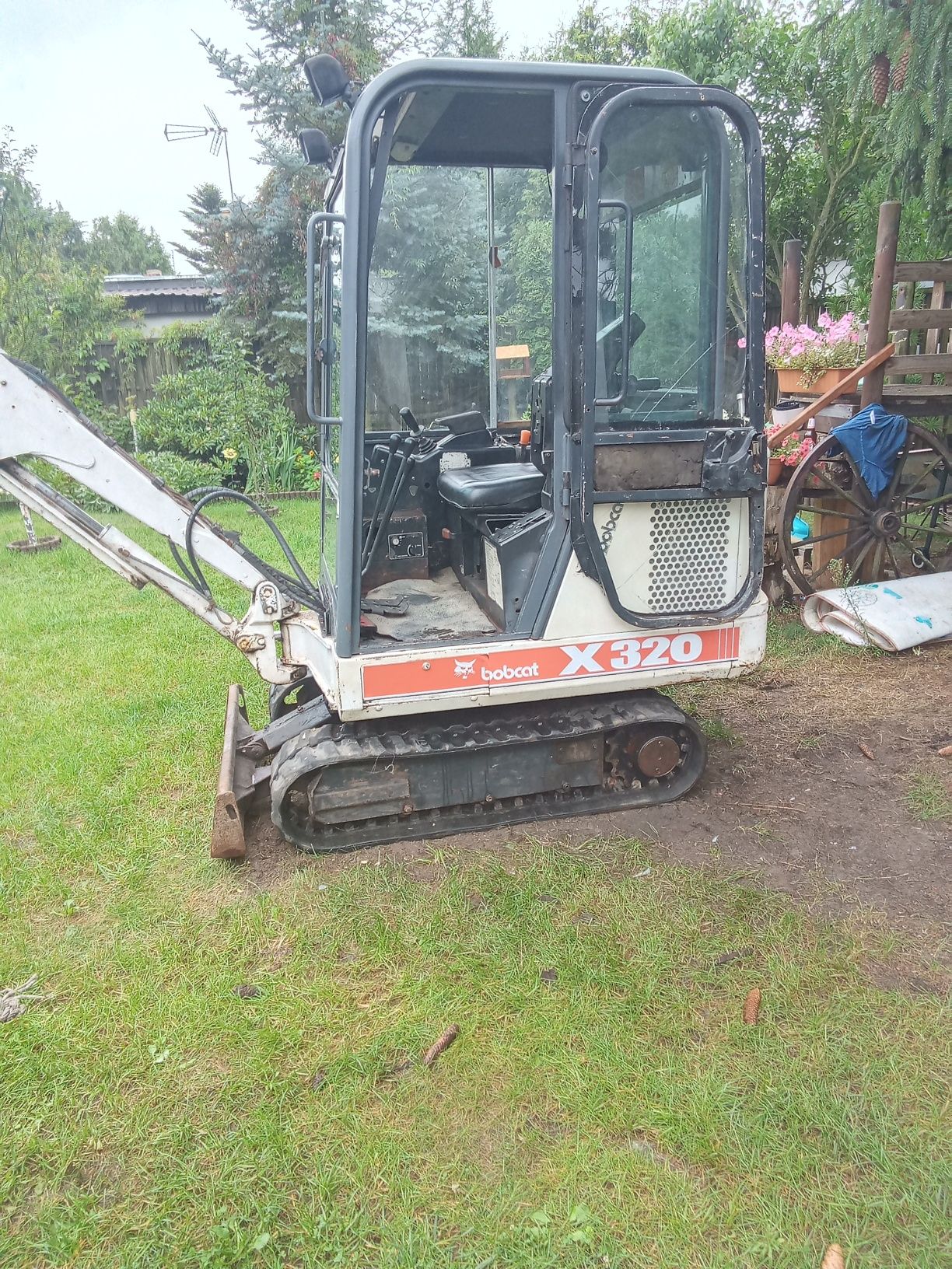 Mini koparka bobcatx320