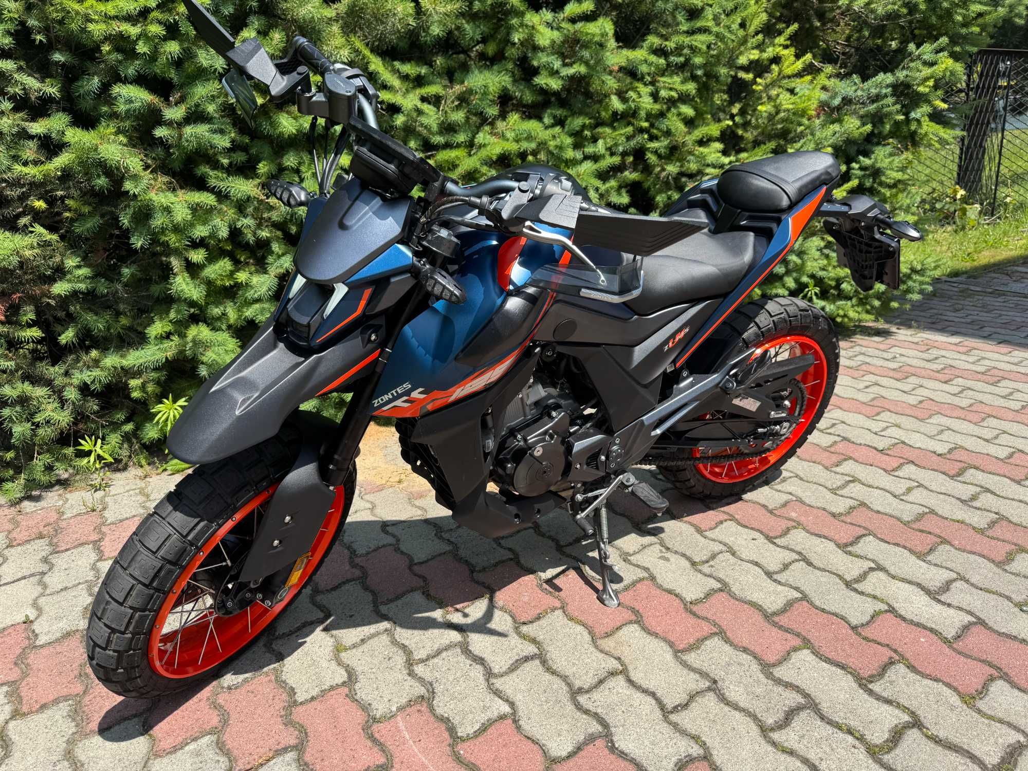 Zontes ZT-125 Z2  mały przebieg, keyless 2023 rok wersja z pełnym ABS