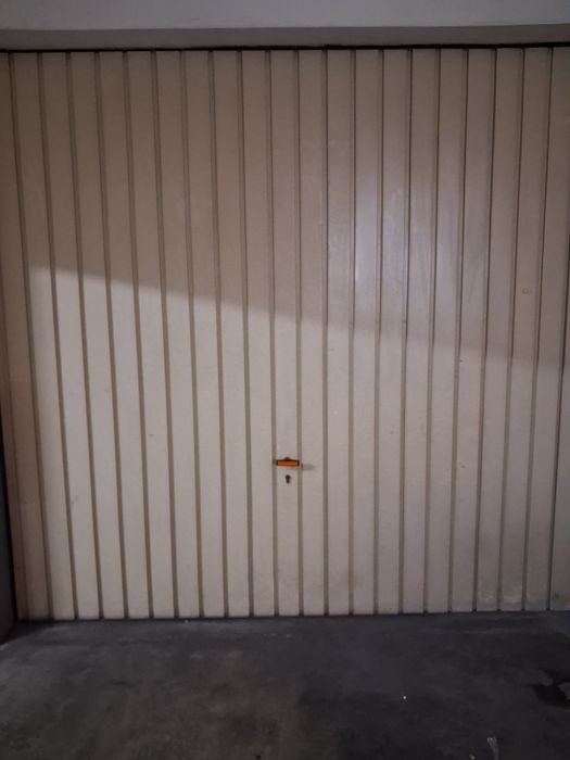 Garagem para arrendamento