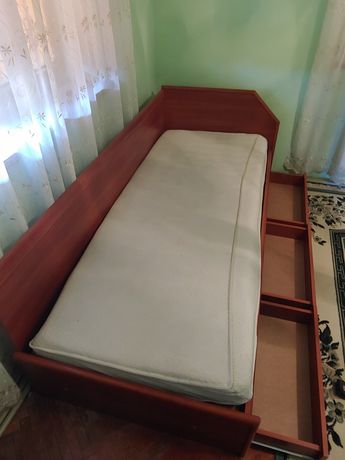 Ліжко тахта з ящиками для зберігання