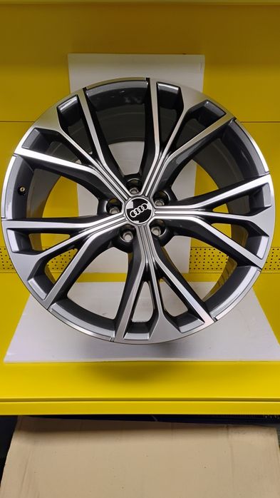Felga 21 Audi SQ8 Q8 RSQ8 ET20 4M8 10J 5x112