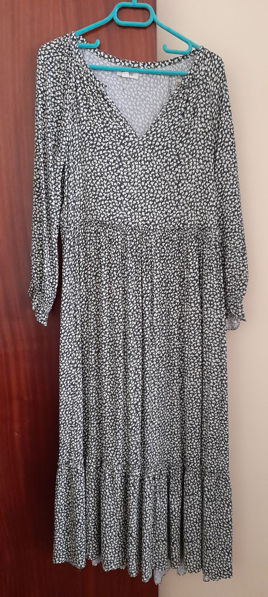 Vestido comprido slowlove preto e branco