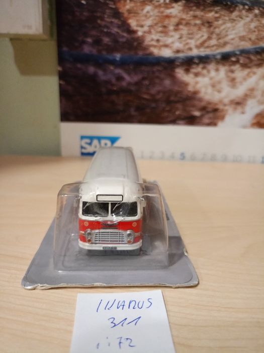 Sprzedam modele autobusów w skali 1:72. Cena za 1 sztukę
