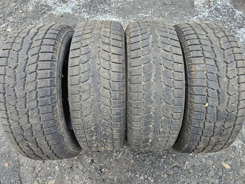 Продам якісні Японськи шини TOYO