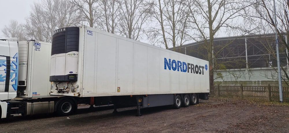 Schmitz Cargobull SKO 24  Wysokość 2,7m, BI-temp.