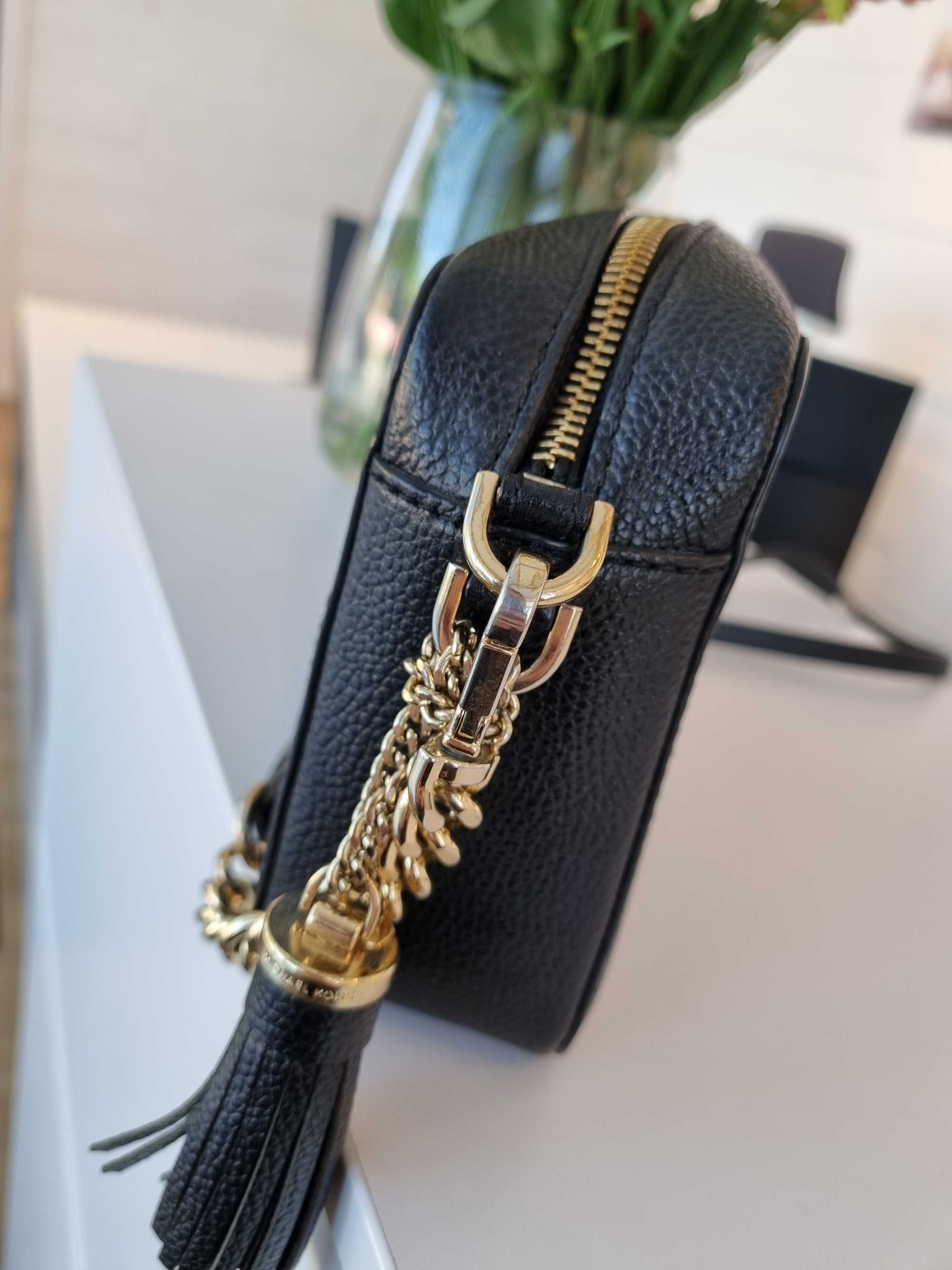 Michael Kors - czarna torebka w złote gwiazdki - skóra naturalna