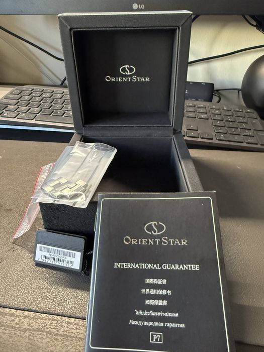 Relógio Orient Star RE-AU0006S00B