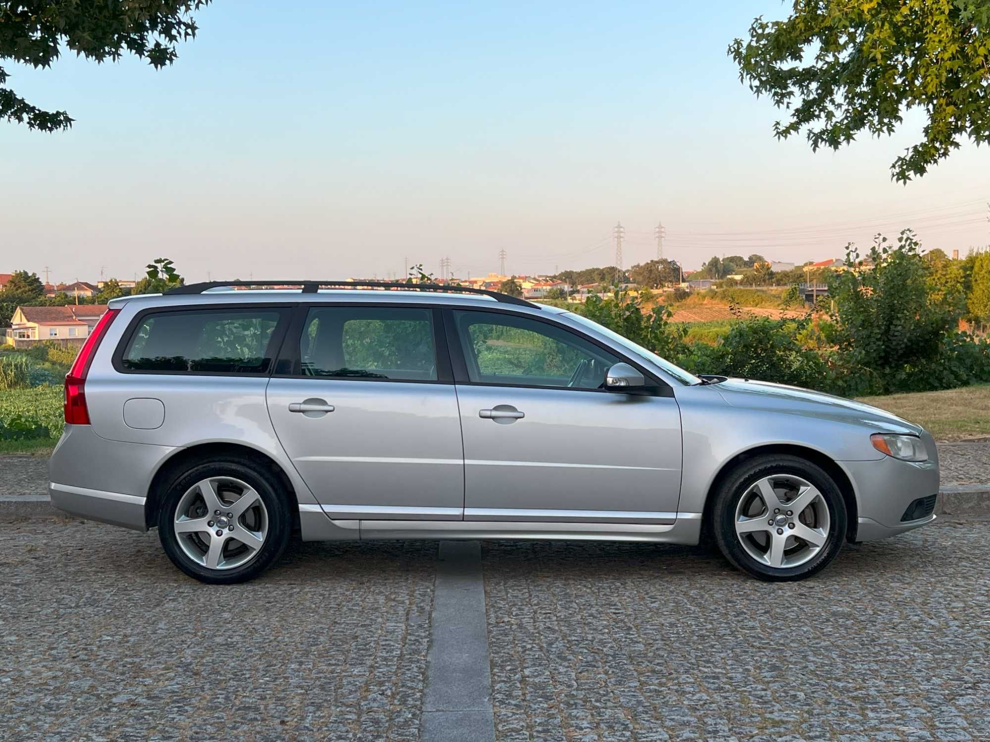Volvo V70 D5 Nacional Full Extras