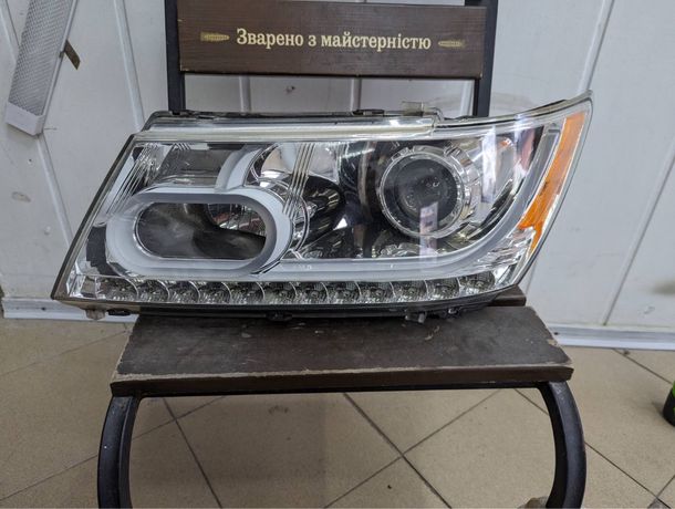 Левая Фара dodge journey, Fiat Freemont LED+Галоген