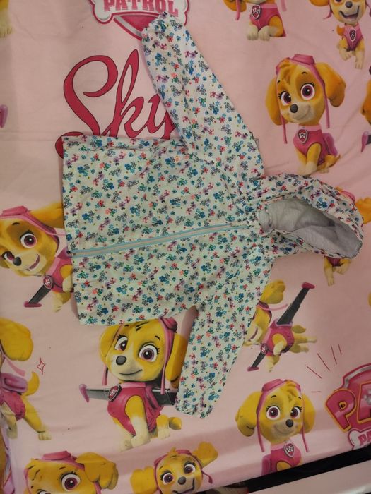 Вітровка/курточка на дівчинку розмір 86 ціна за 1 шт