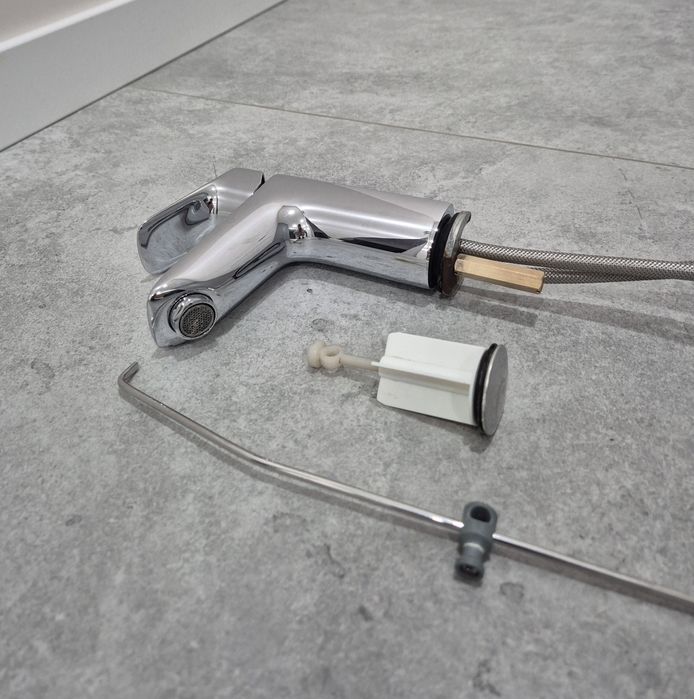 Продам змішувач Hansgrohe Logis