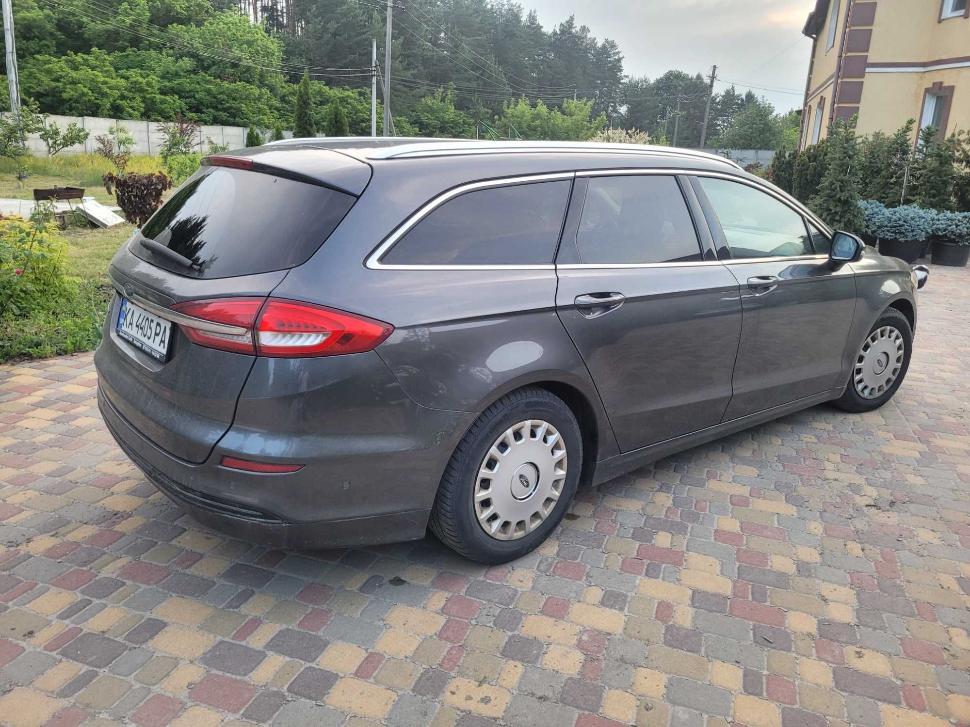 Автомобіль Форд Mondeo