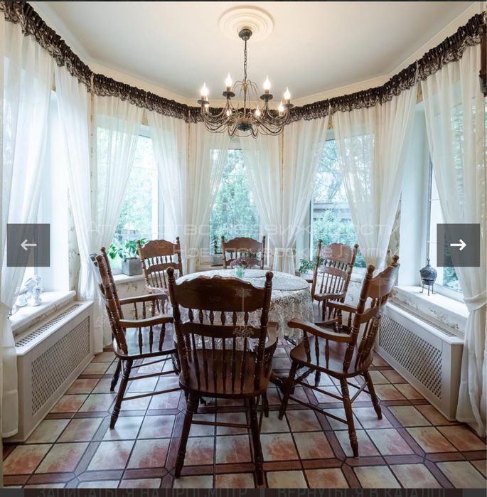 Будинок моії із зарибленим озером, басейном і садом 35 хв від Майдана